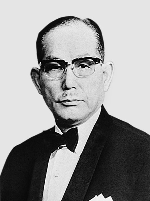山崎 秀治